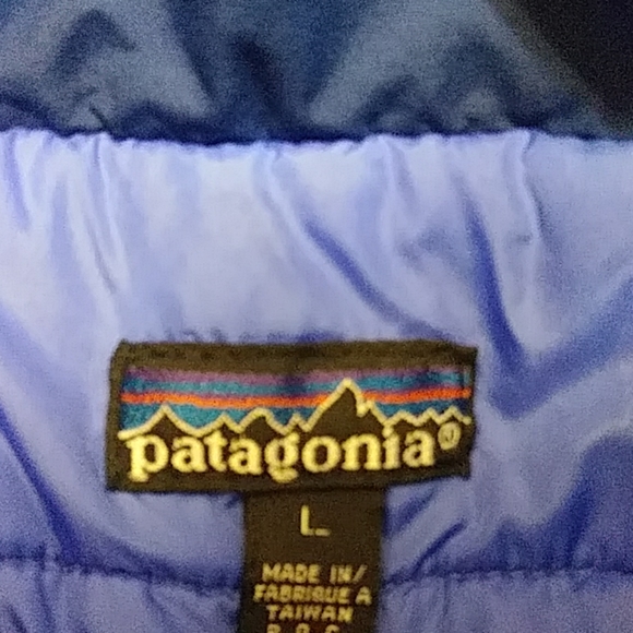 Patagonia Vintage Insulated Puffer Vest - Picture 3 of 5